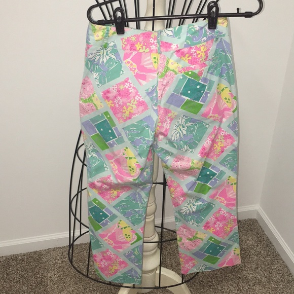 Lilly Pulitzer capris - Picture 2 of 4
